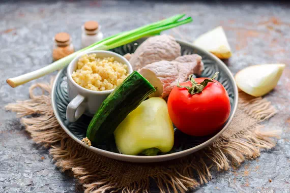 сытный салат с булгуром и мясом рецепт фото 1